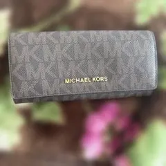 最終値下げ！MICHAEL KORS 長財布 ブラウンのサムネイル