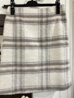 マジェスティックレゴん　チェック柄スカート