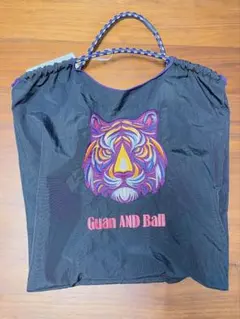 タグ付き　トラ刺繍　バッグ