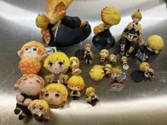 鬼滅の刃 我妻善逸 グッズおまとめ フィギュア アクスタ ぬいぐるみ バラ売り❌