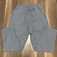 UNIQLO イージーリラックスアンクルパンツ（ストライプ）
