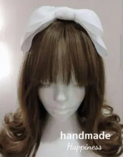 ☆大人気【B-21・白】ビッグリボン・カチューシャ(キッズ・大人用)