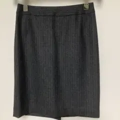 UNTITLED ダークグレー タイトスカート　S