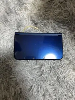 Newニンテンドー3DS LL メタリックブルー本体 充電器、ソフト付き