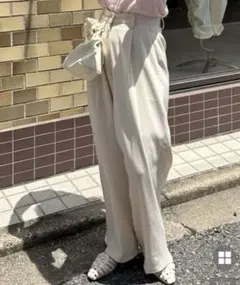 NUGU Ptiée シンプルタック入りワイドスラックス