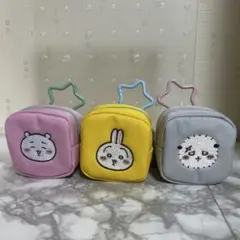 ちいかわ　カラビナつき刺繍スクエア ミニポーチ　3点セット
