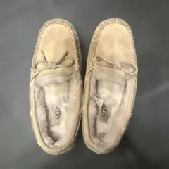 最終価格　UGG ベージュ モカシン　サイズ23㎝
