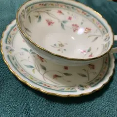 【新品・未使用】ノリタケ　ボーンチャイナ　ティーカップ　ソーサー　希少　花更紗