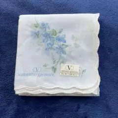 valentino garavani 青い花柄ハンカチのサムネイル