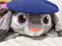 ズートピア　赤いほっぺ寝そべりスーパーラージキッズぬいぐるみ　ジュディ・ホップス