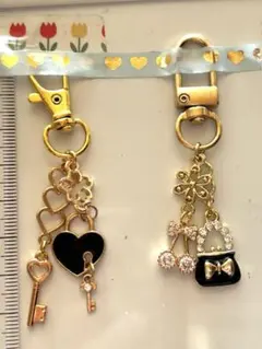 9.キラキラキーホルダー2点セット