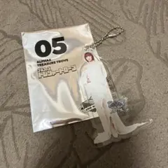 XG ジュリン トレジャートローブ 05