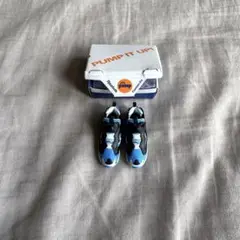 【新品】リーボック　ガチャガチャ　インスタポンプフューリー 94 サックス