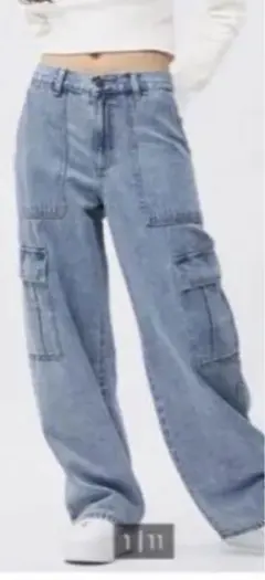 美品 ミドルライズカーゴデニムパンツ Sサイズ ライトブルー