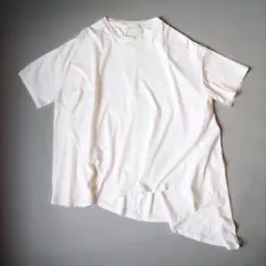 BEARDSLEY ビアズリー 裾変形アシンメトリーTシャツカットソーのサムネイル