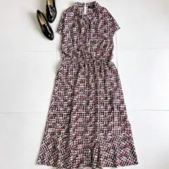 美品 UNTITLED 大きいサイズ 幾何学柄 ボウタイ ロングワンピース