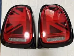 MINI F56 後期 純正テールランプ 左右セット　トリムリング付きverのサムネイル