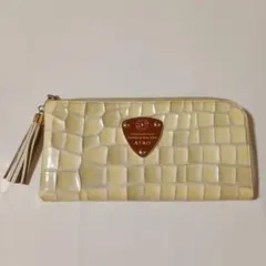 クリスマス限定 アイボリー クロコ型押し ショルダーバッグ - メルカリ
