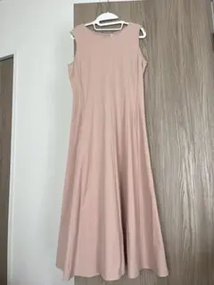 GU ノースリーブロングワンピース