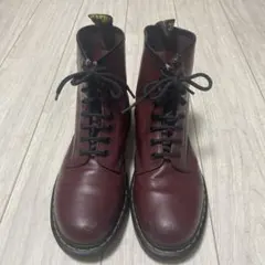 【送料無料】ドクターマーチン8ホールチェリーレッド UK9