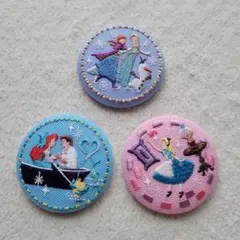 ディズニー刺繍缶バッジ第一弾　缶バッジ3個セット　アナ雪　アリエル　アリス