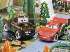 カーズトミカ ホリデータイプ2024Xmasマックィーン＆メーター【新品未使用】