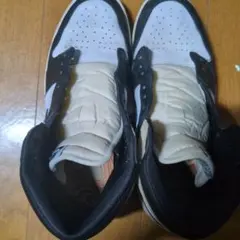 Air Jordan 1 Retro High OG “Latte”