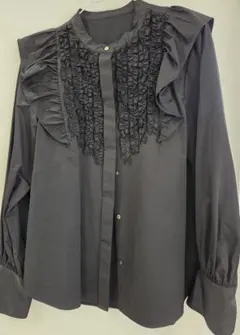 美品　green label relaxing　スタンドカラー　フリルブラウスのサムネイル