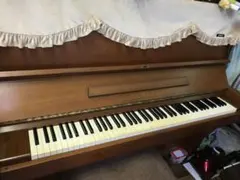 YAMAHA U7 アップライトピアノ 希少　木目 象牙・鍵盤のサムネイル