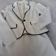 ホワイトドット柄スーツセット