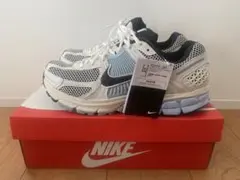NIKE zoom vomero 5 ズーム　ボメロ　ナイキ
