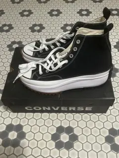 CONVERSE ブラック ハイカット スニーカー