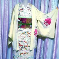 アンティークイエローホワイト未使用金銀刺繍柄入正絹羽織！正式な場所に着て頂けます