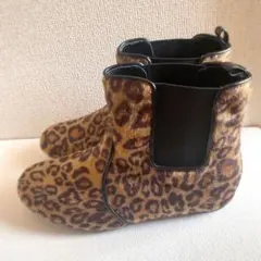 【PEACH JOHN】ヒョウ柄サイドゴアショートブーツ
