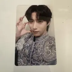 oneus トレカ ONEUS - 8TH MINI ALBUM MALUS PHOTO CARD APPLEMUSIC LUCKY DRAW