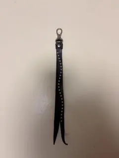 スタッズ付きレザーキーホルダー 黒