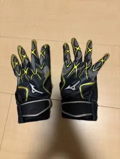 s*.様 Mizuno バッティング用手袋 黒/黄色