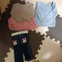 ベビー服セット ピンクベージュと水色起毛トレーナーとウサギ刺繍スパッツズボン