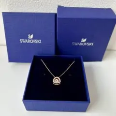 Swarovski ハート型ペンダント 5240525 - メルカリ
