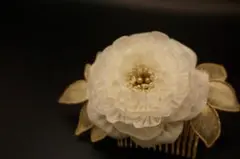 【加賀彩工】白金牡丹の髪飾り【人見知り】