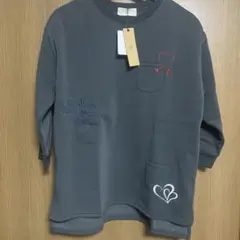 新品！ハート刺繍付きグレー長袖トップス