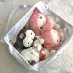 サンリオ　むにゃすやマスコット　4個セット　ぬいぐるみケース付き