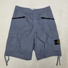 STONE ISLAND ショートパンツ　カーゴショーツのサムネイル