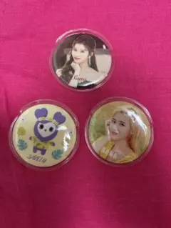 Sana 缶バッジ　バラ500円 三つまとめ買い1100円