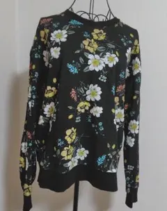 Ｈ＆M★フラワープリント★ 長袖トップス★薄手★花柄★Mサイズ