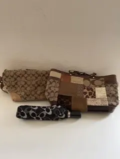 COACHのバッグ2点と折りたたみ傘の3点セットです