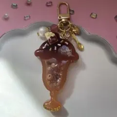5 レジン　シャカシャカキーホルダー　シェイカー 大人　チョコパフェ　スイーツ