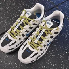 ナイキ P-6000 NIKE P-6000 カレッジ グレー メンズ 27.5 - メルカリ