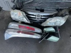日産 セレナ C26 ヘッドライト グリル テールランプ ミラーのサムネイル