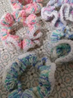 パステルカラー編み物シュシュ